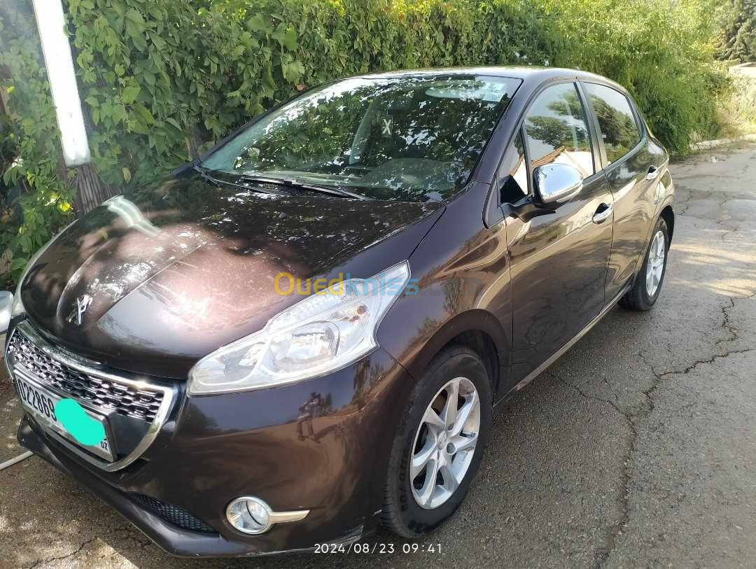 Peugeot 208 2014 Allure