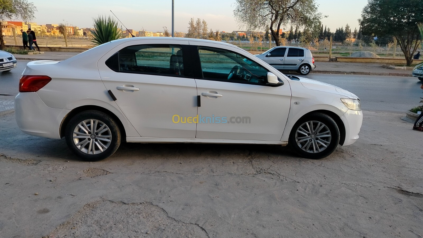 Peugeot 301 2013 Active