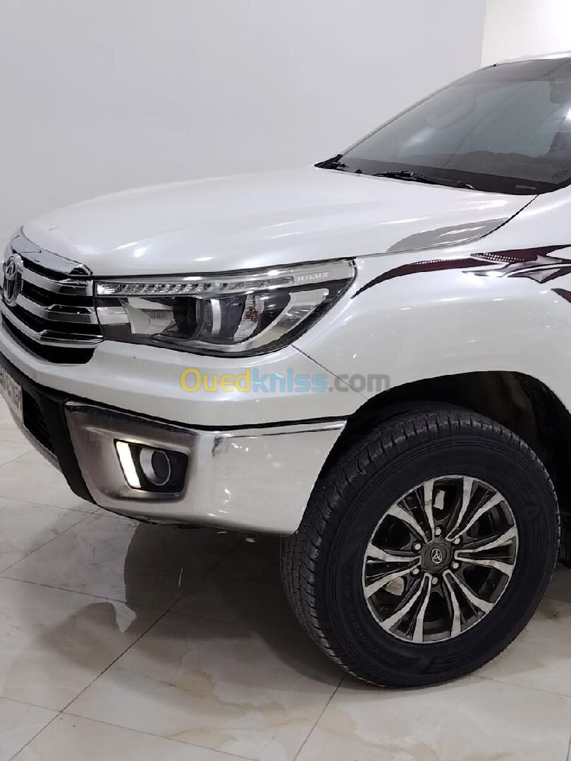 Toyota Hilux 2020 LEGEND SC 4x4