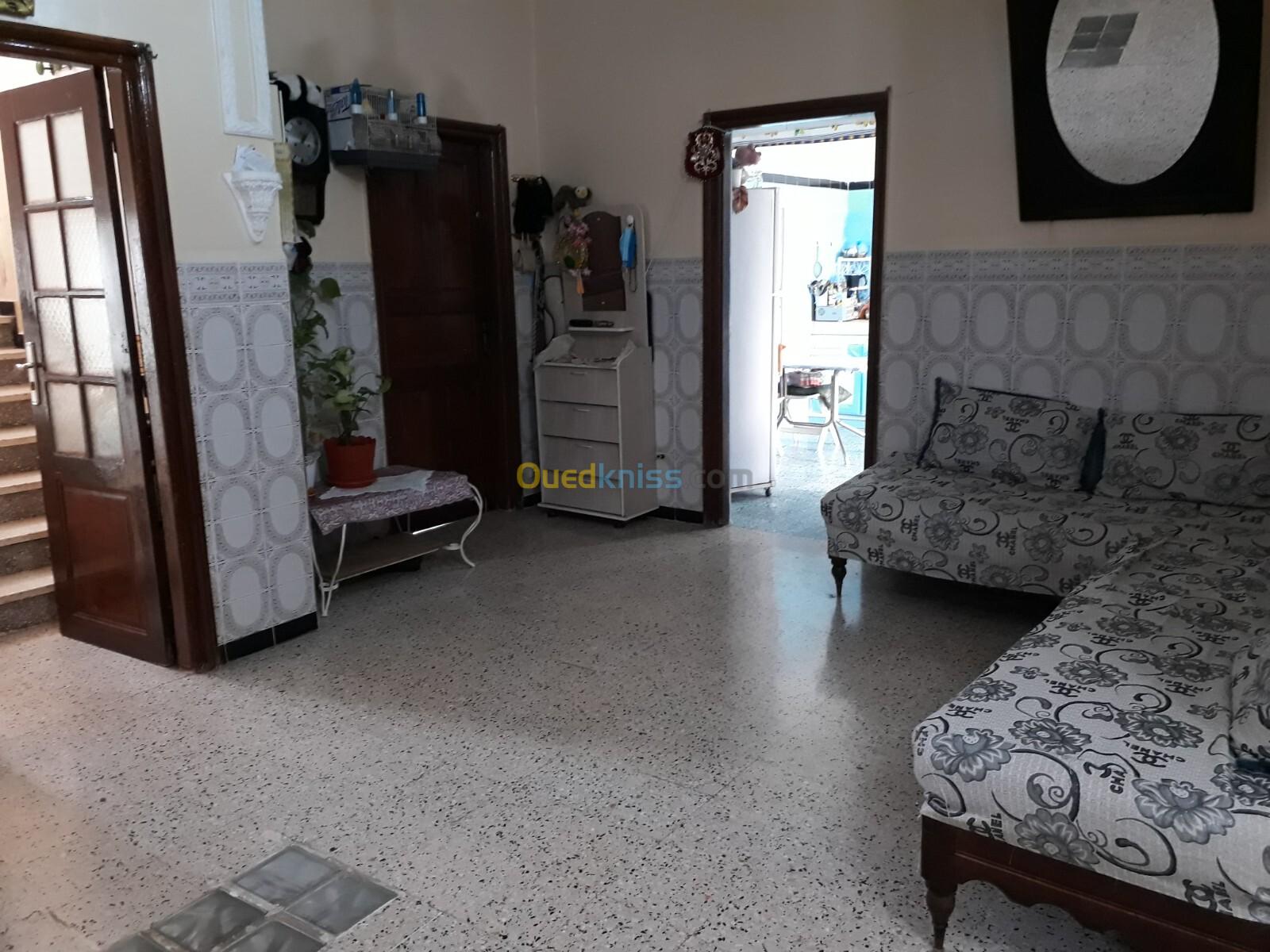 Vente Appartement F8 Tlemcen Tlemcen