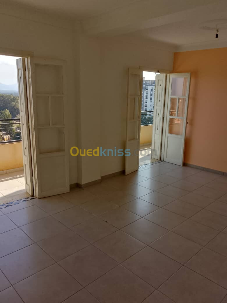 Location Appartement F3 Tipaza Kolea