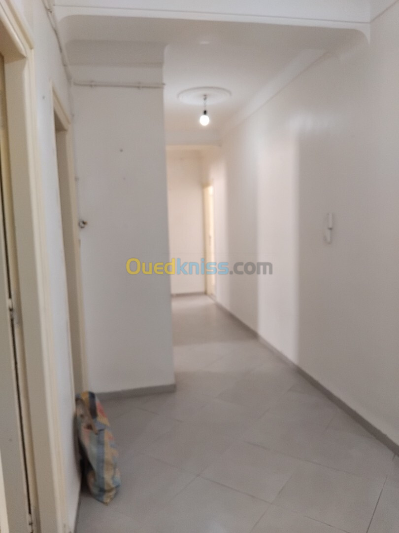 Location Appartement F3 Tipaza Kolea