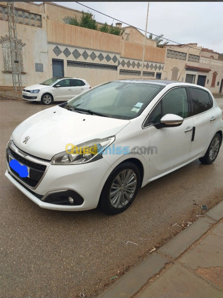 Peugeot 208 2016 Allure Facelift