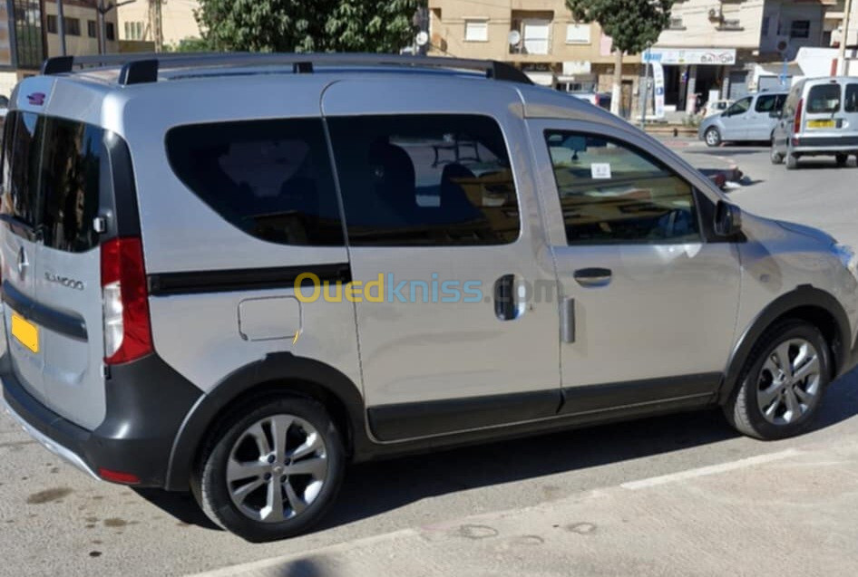 Renault Kangoo 2023 