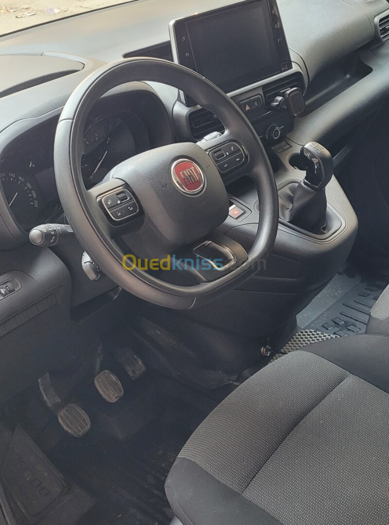 Fiat Doblo 2023 Doblo italien