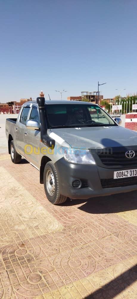 Toyota Hilux 2013 هلكيس