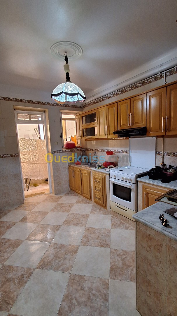 Location Appartement F3 Alger Dar el beida