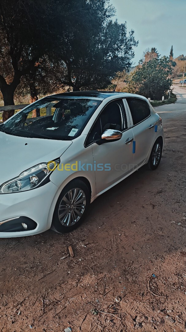 Peugeot 208 2019 Allure Facelift