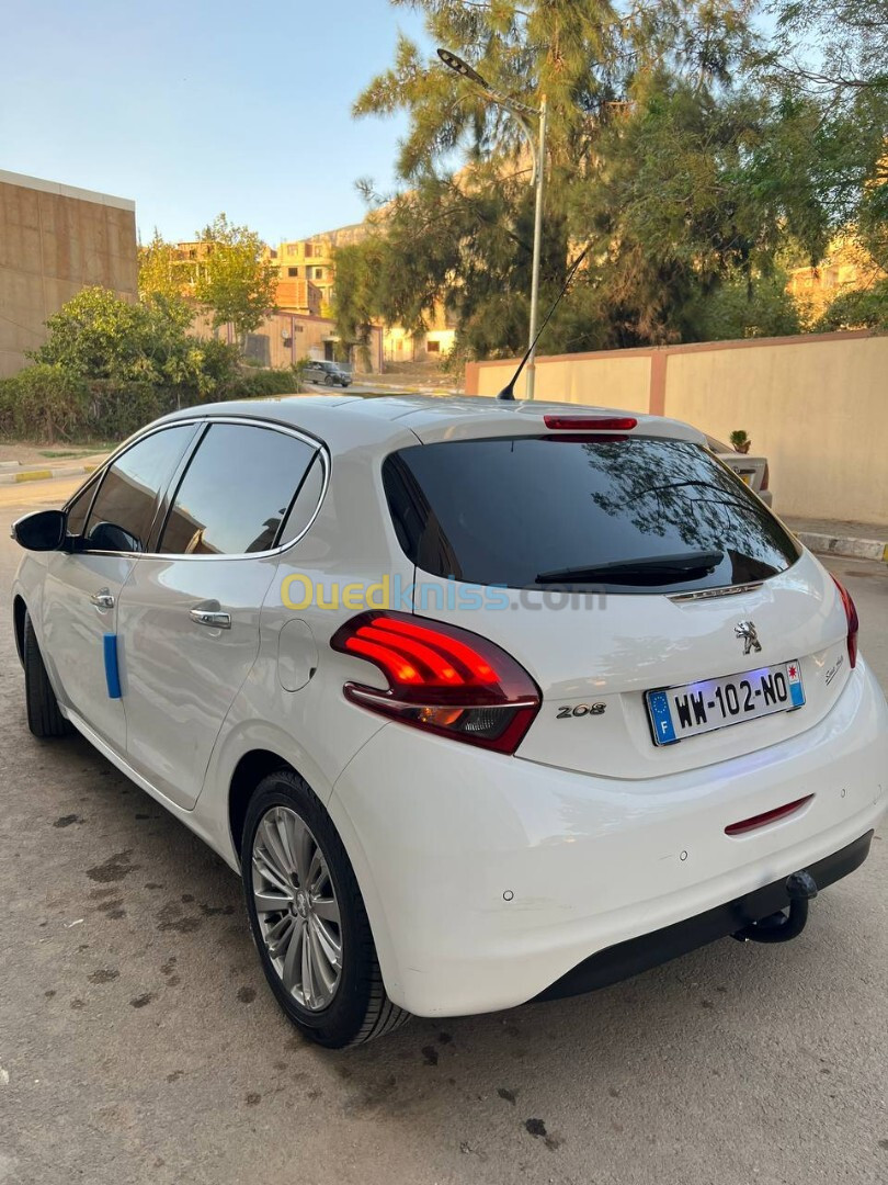 Peugeot 208 2016 Allure Facelift