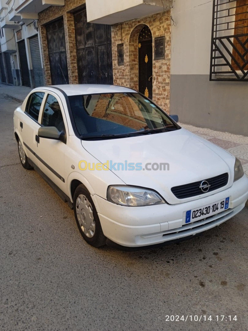 Opel Astra 2004 استرا