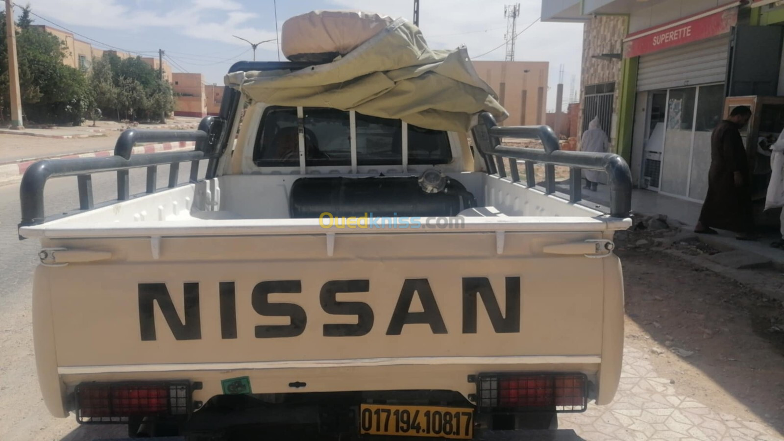 Nissan نيسان باشي 2008 2008