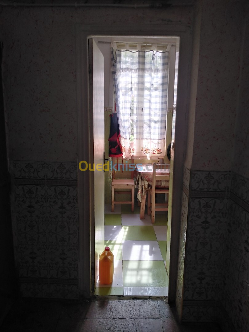 Vente Appartement F4 Chlef Tenes