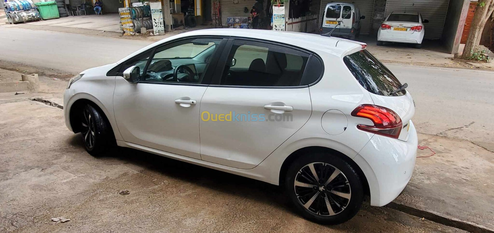 Peugeot 208 2019 Active Facelift