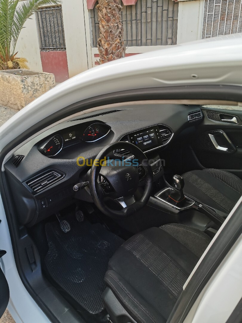 Peugeot 308 2015 Active