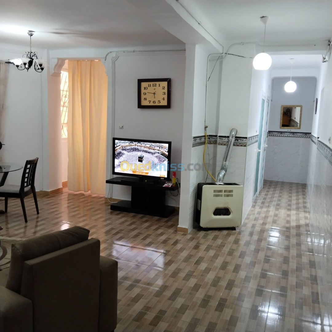 Location vacances Appartement F3 Alger Ain benian