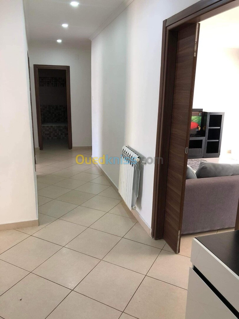 Location Appartement F4 Annaba Annaba