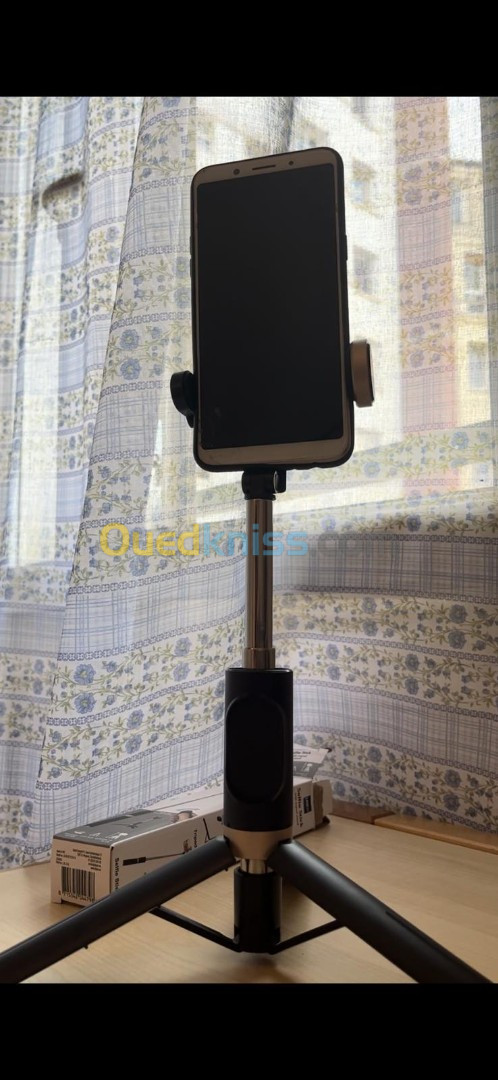 selfie stick TELEPHONE ACCESSOIRE TRIPOD TRIPIER SELFIE STICK 360 DE FRANCE