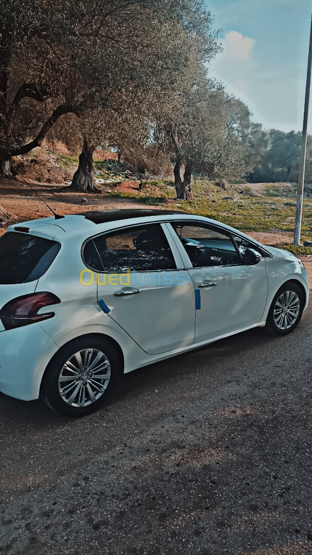 Peugeot 208 2019 Allure Facelift