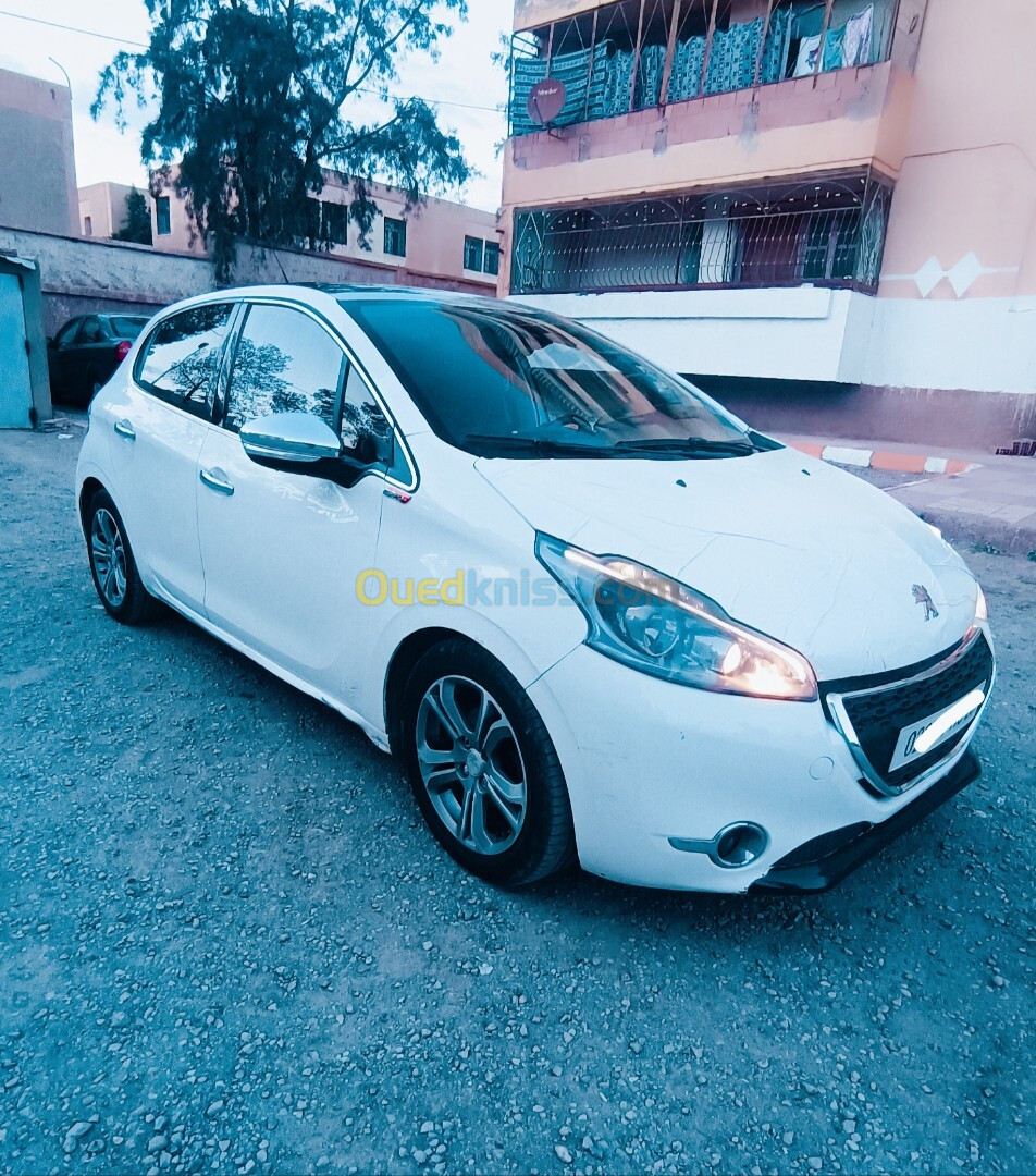 Peugeot 208 2013 Allure