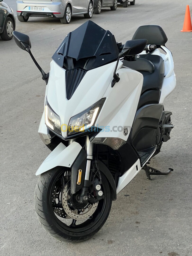 Yamaha Tmax iron 1 2015