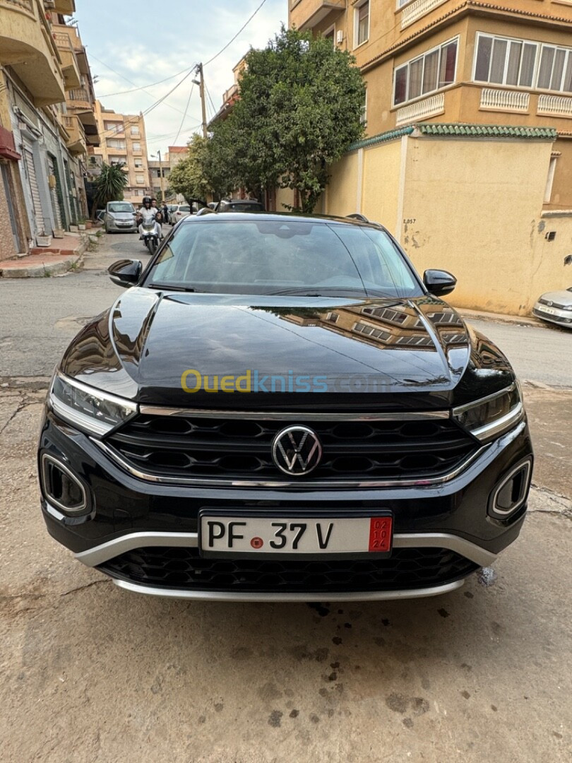 Volkswagen T-Roc 2022 Life