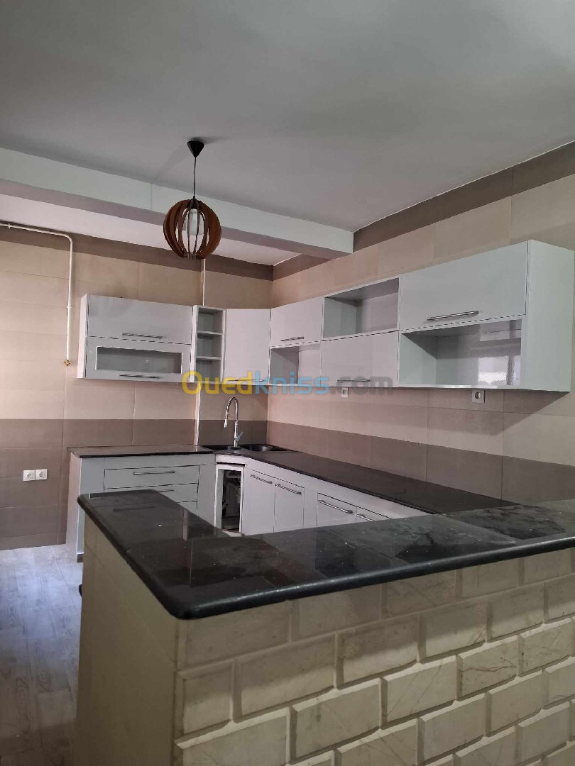 Location Appartement F4 Alger Bordj el kiffan