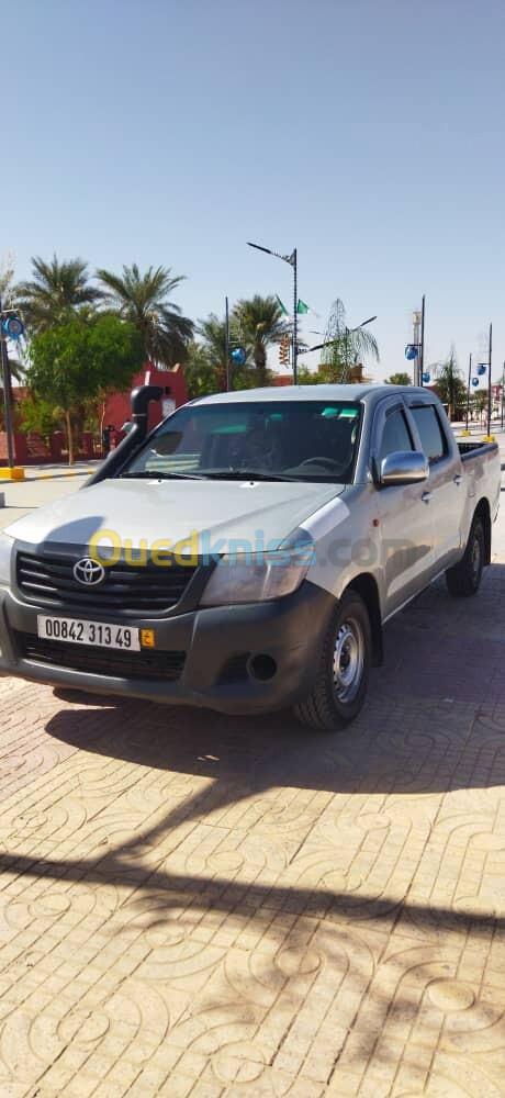 Toyota Hilux 2013 هلكيس