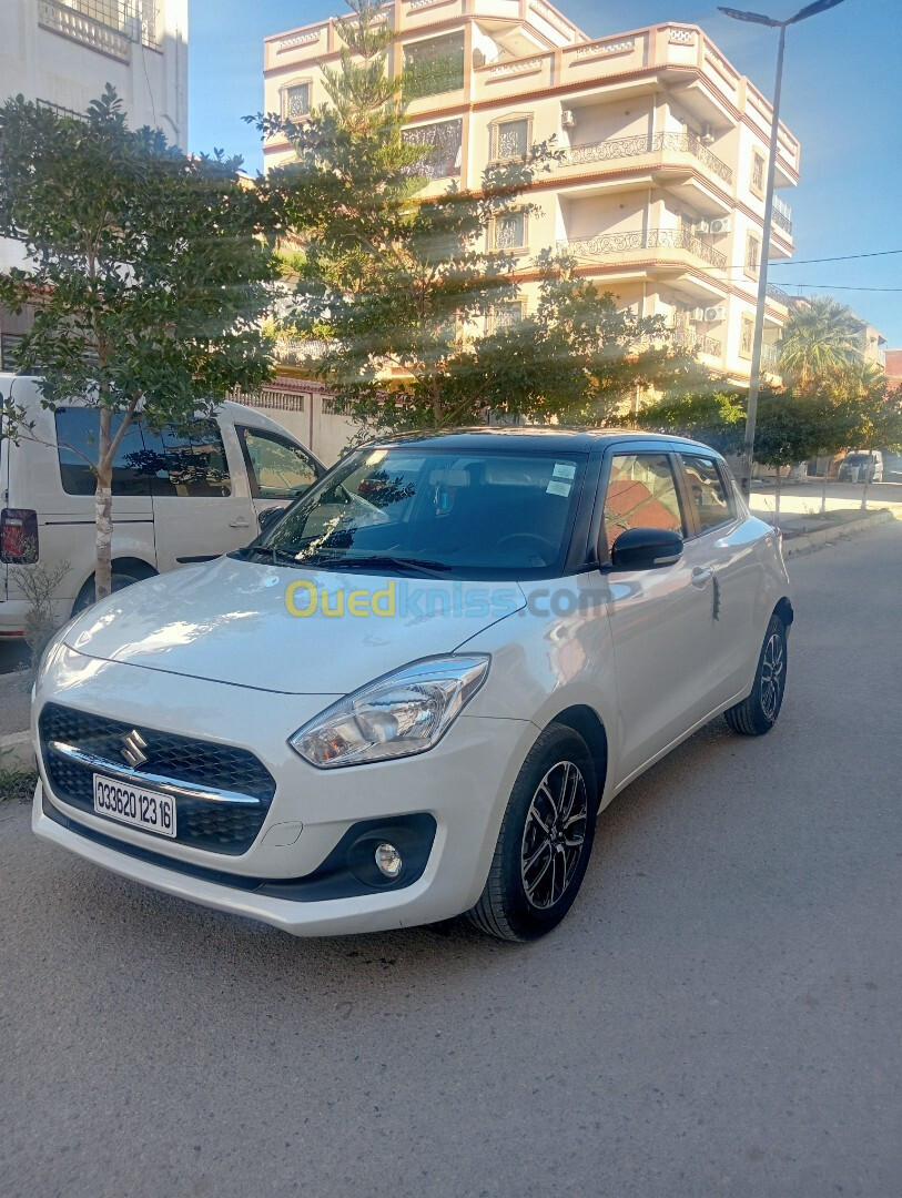 Suzuki Monté carlo 2023 Glx