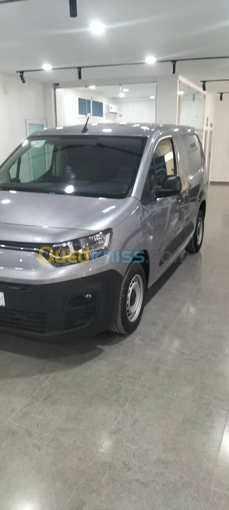 Fiat Doblo 2024 Dz