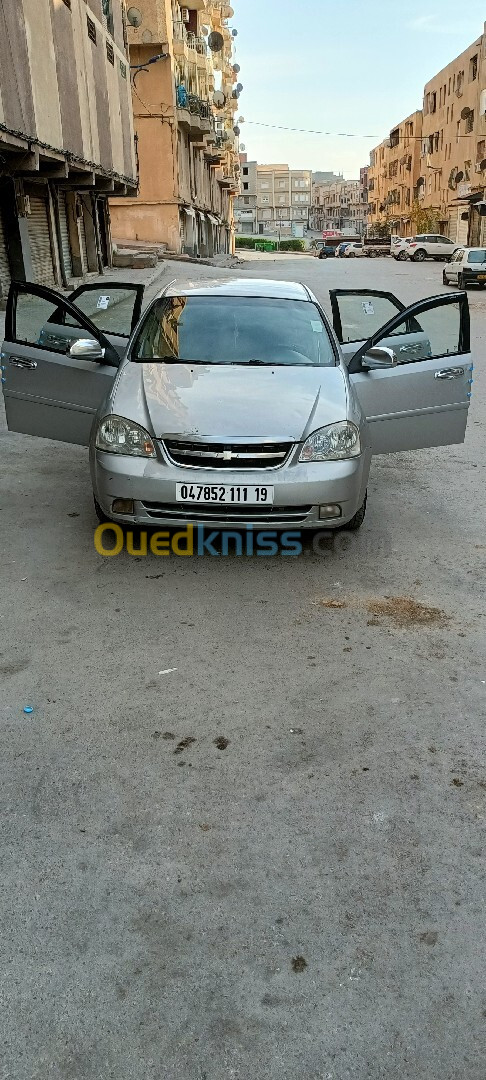 Chevrolet Optra 5 portes 2011 