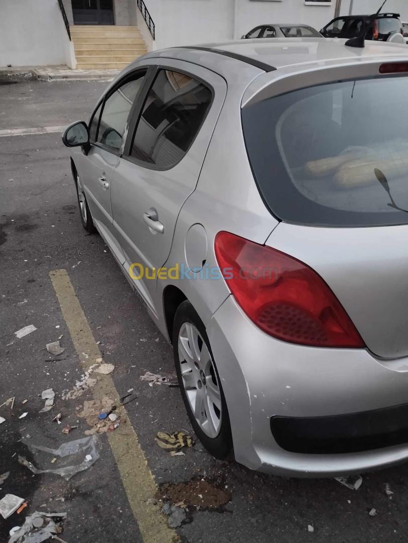 Peugeot 207 2009 