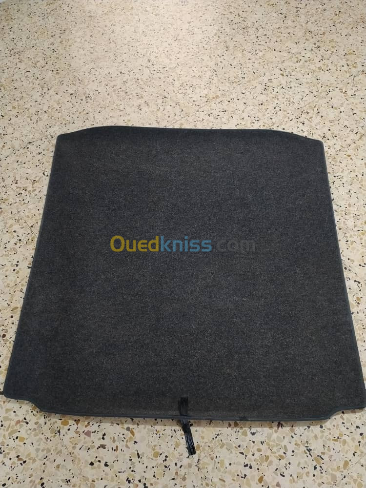 moquette (tapis) de coffre SKODA OCTAVIA