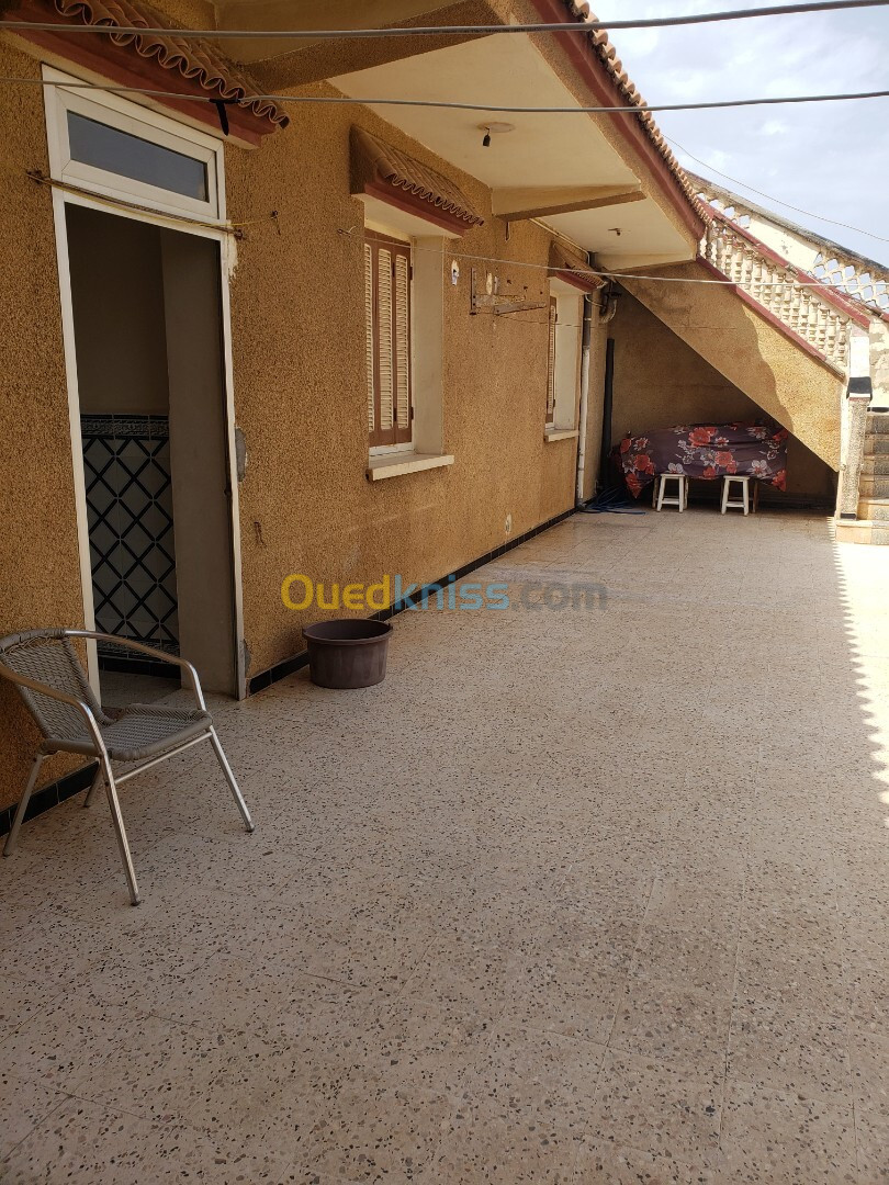 Location Appartement F2 Alger Bordj el kiffan