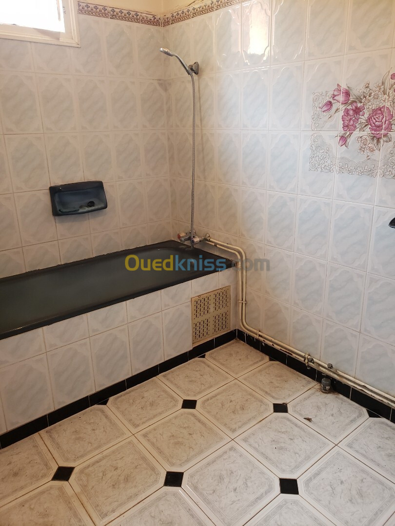 Location Niveau De Villa F2 Alger Bordj el kiffan