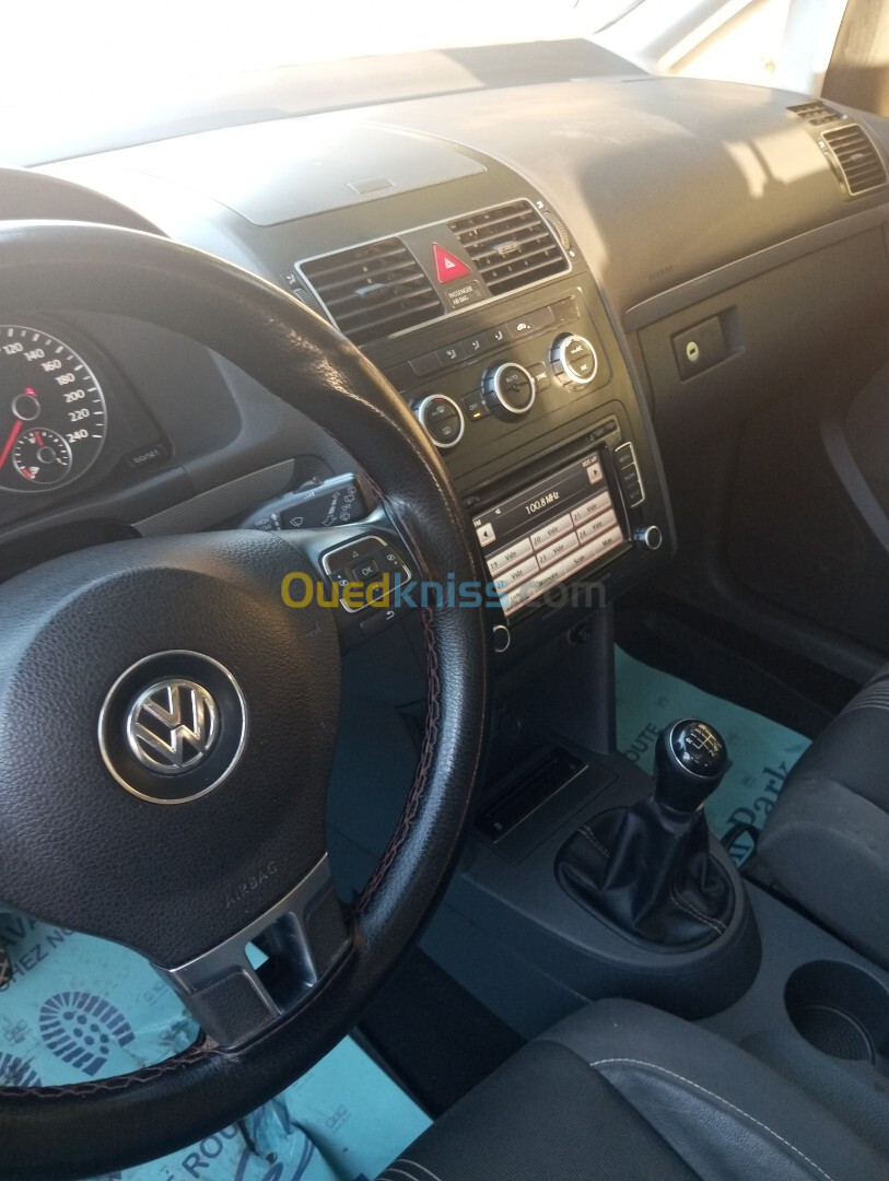 Volkswagen Touran 2013 Match