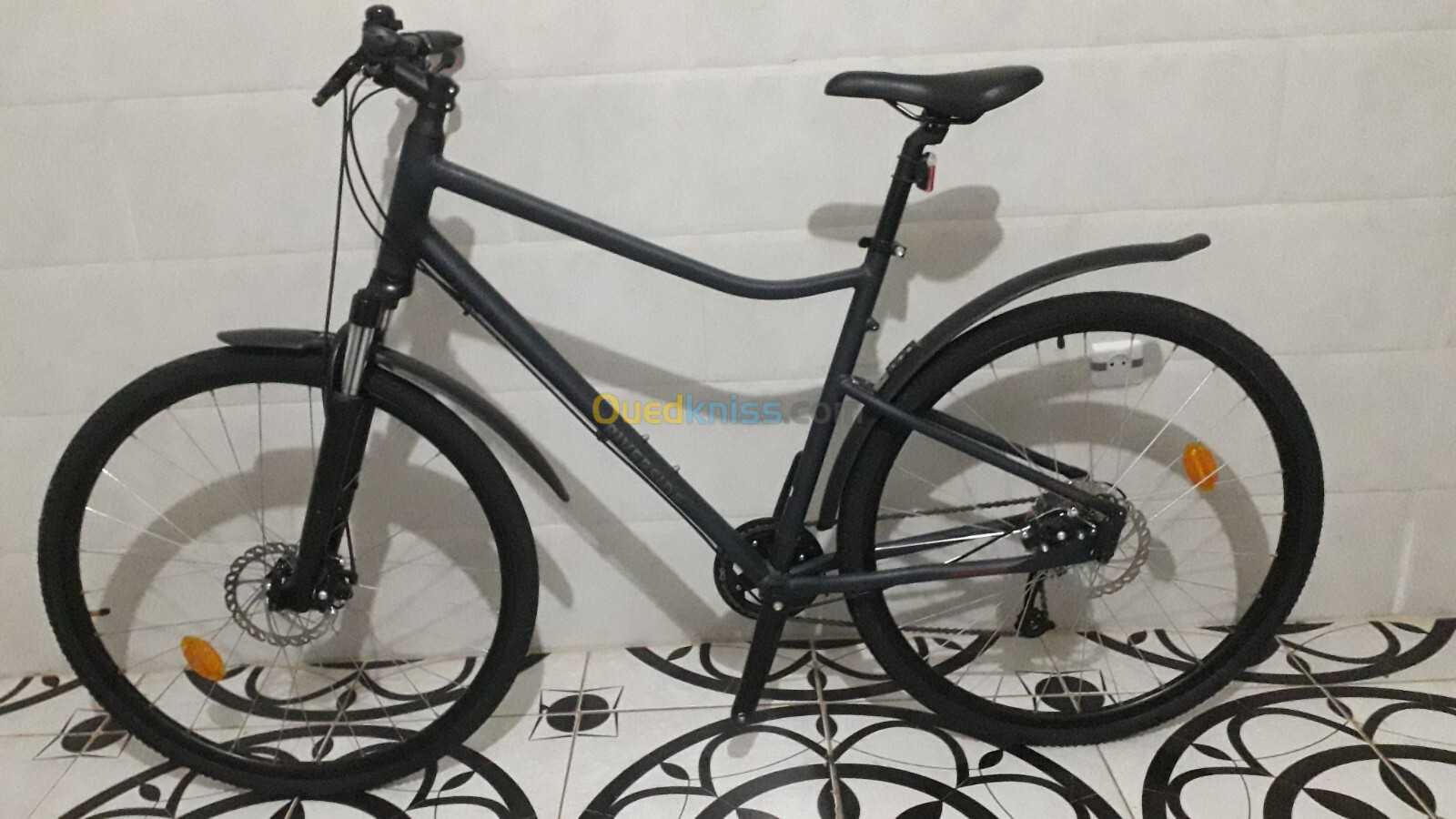 Vélo RIVERSIDE RS 500 taille L 28 pouces neuf jamais utilisé 