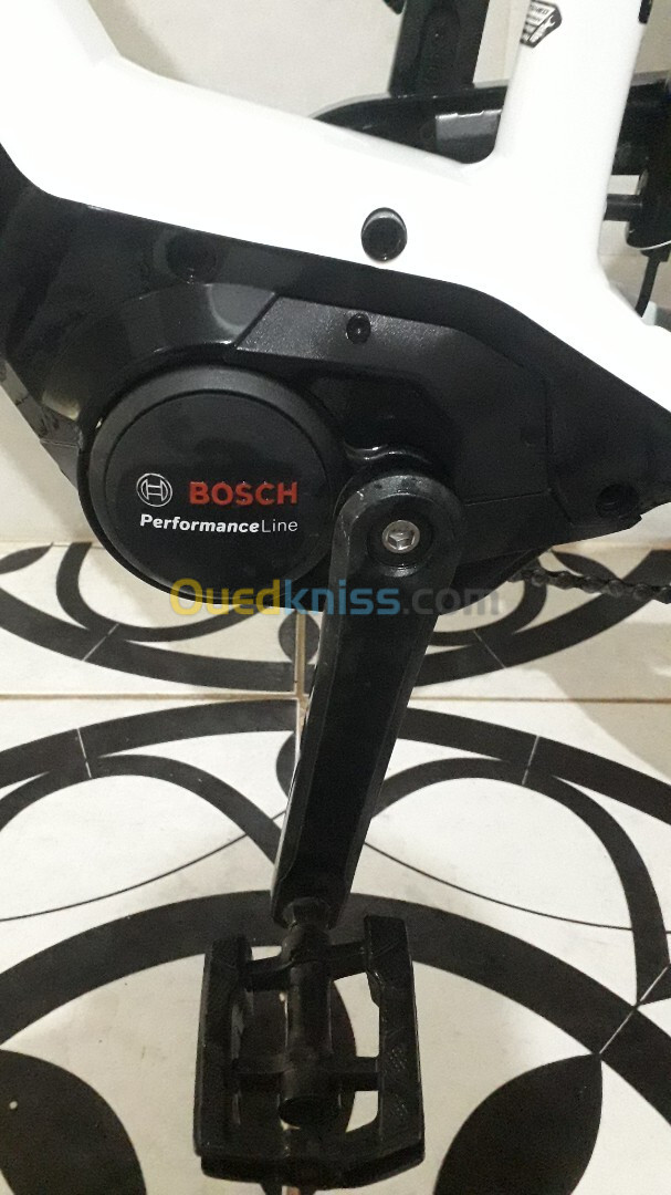 Vélo électrique MERIDA taille L/XL moteur Bosch 2023