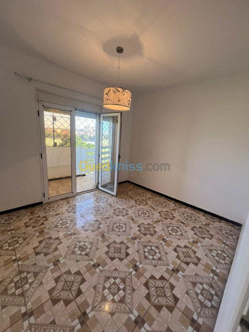 Location Appartement F4 Alger Zeralda