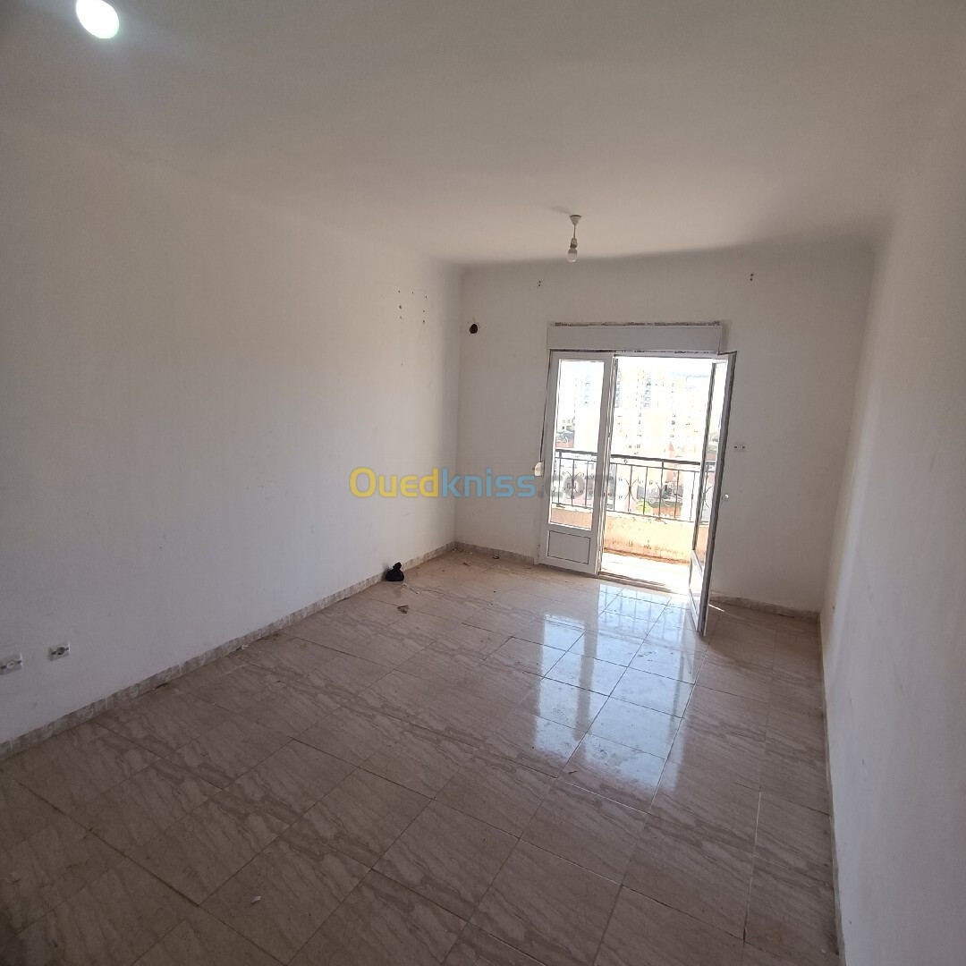 Location Appartement F4 Alger Mahelma