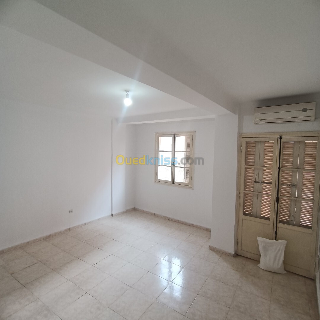 Location Appartement F1 Tipaza Douaouda