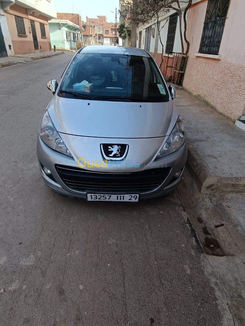 Peugeot 207 2011 