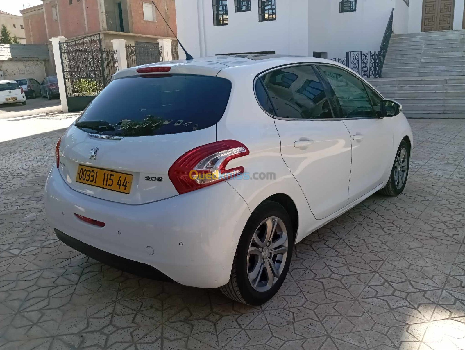 Peugeot 208 2015 Allure