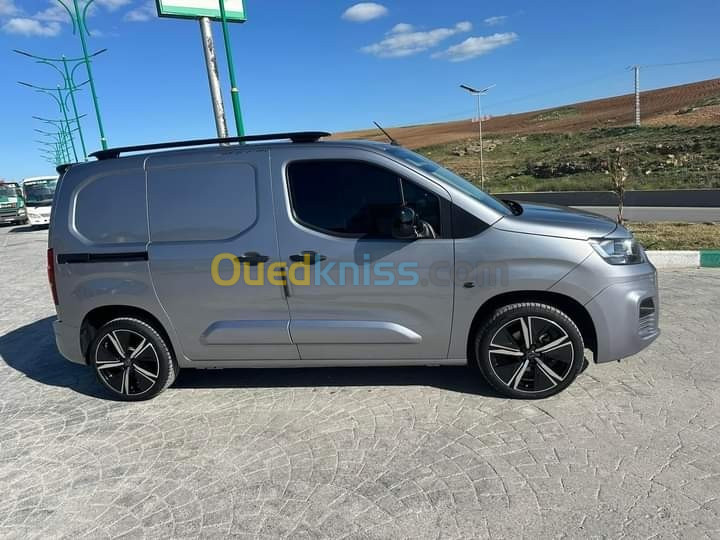 Fiat DOBLO 2023 