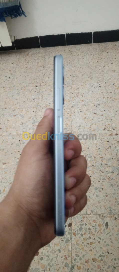 Oppo A 17