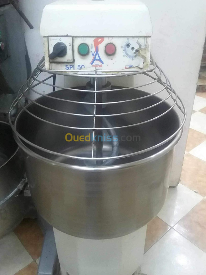 Vends Materiel professionnel complet Pour Patisserie