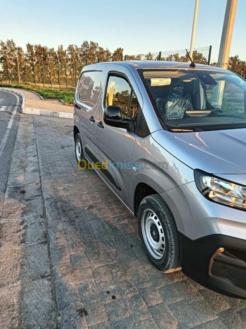 Fiat Doblo 2024 Dz