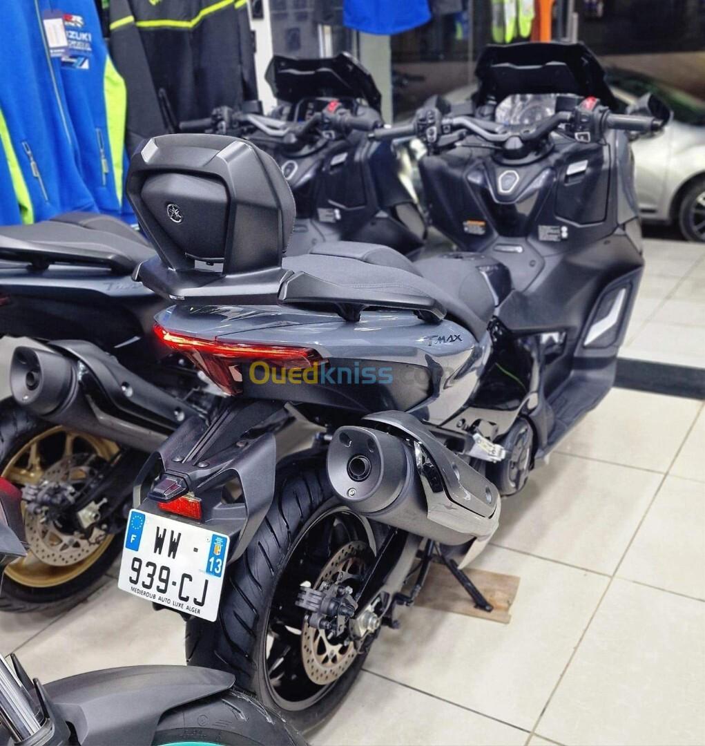 Tmax 562 tech max Yamaha 2023