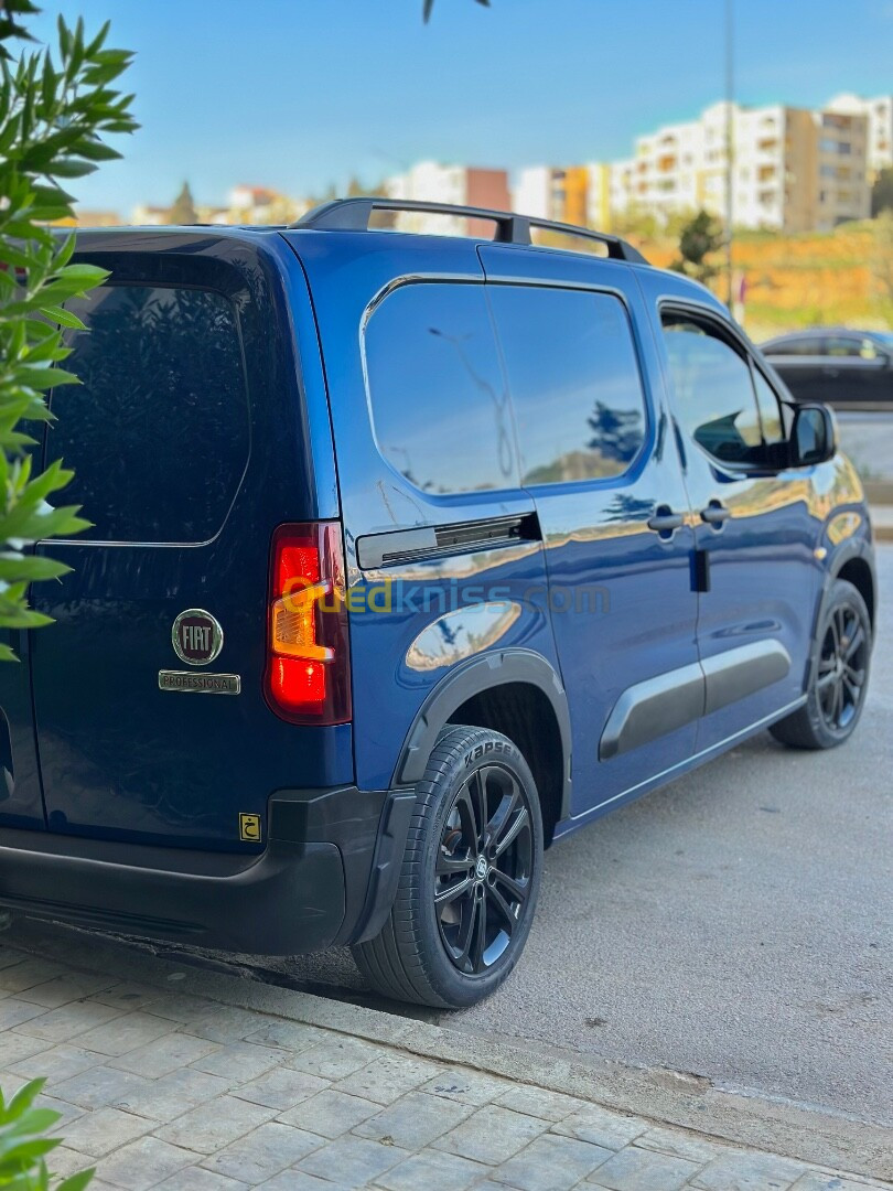 Fiat Doblo 🇮🇹 full options 2023 Italie 🇮🇹