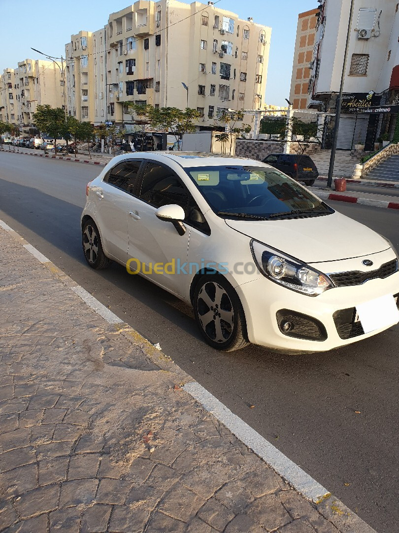 Kia Rio 5 portes 2013 