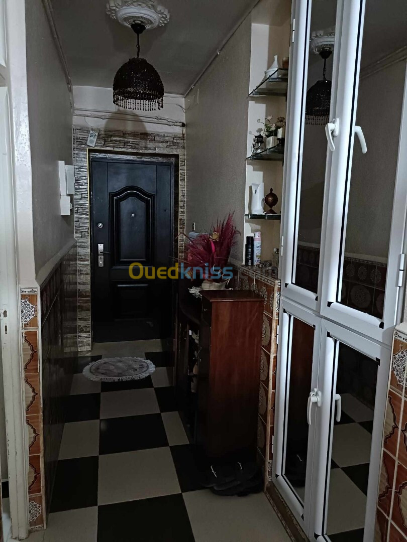 Vente Appartement F3 Skikda Hamadi krouma